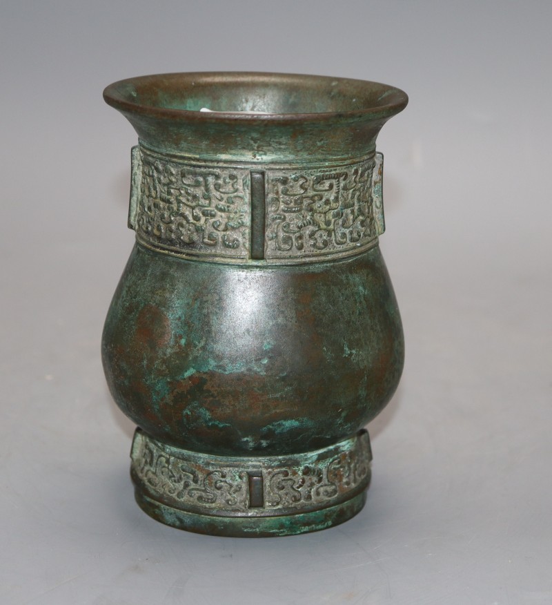 A Chinese archaistic bronze vase, height 15cm